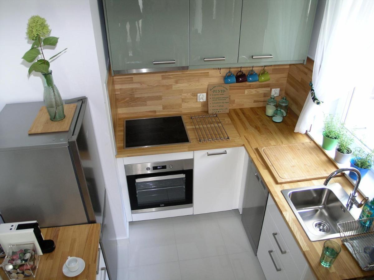 Apartament Metro Kowienska Varşovia Exterior foto